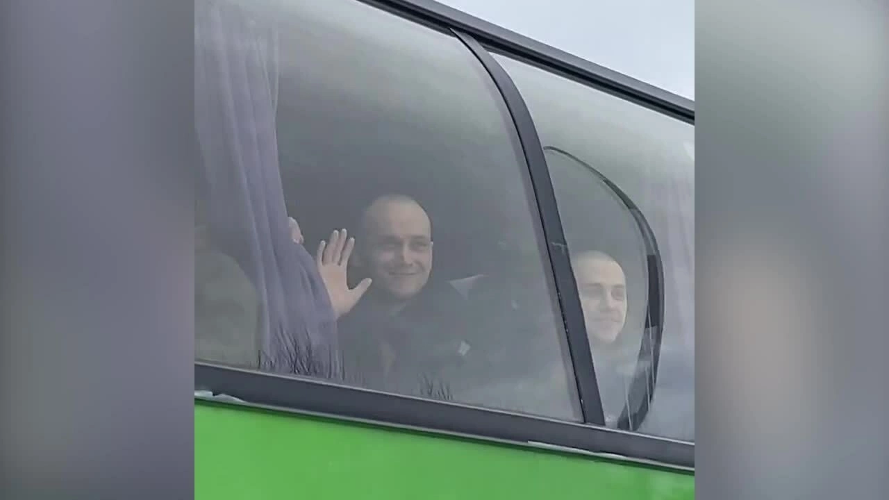 Nga và Ukraine trao đổi 400 tù binh