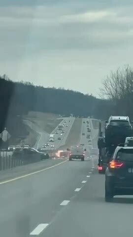 Nữ tài xế vô tội thiệt mạng trong cuộc truy đuổi của cảnh sát