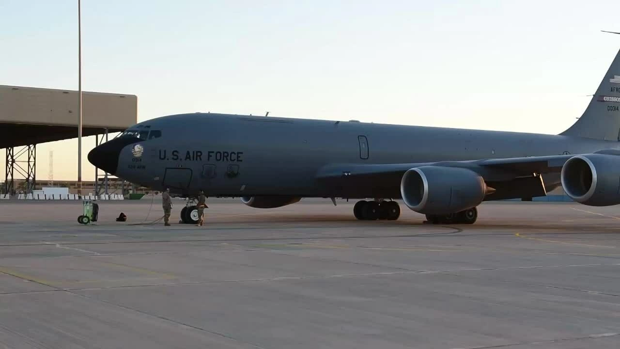 5 máy bay tiếp dầu Mỹ 'trúng đòn tập kích tên lửa Iran'