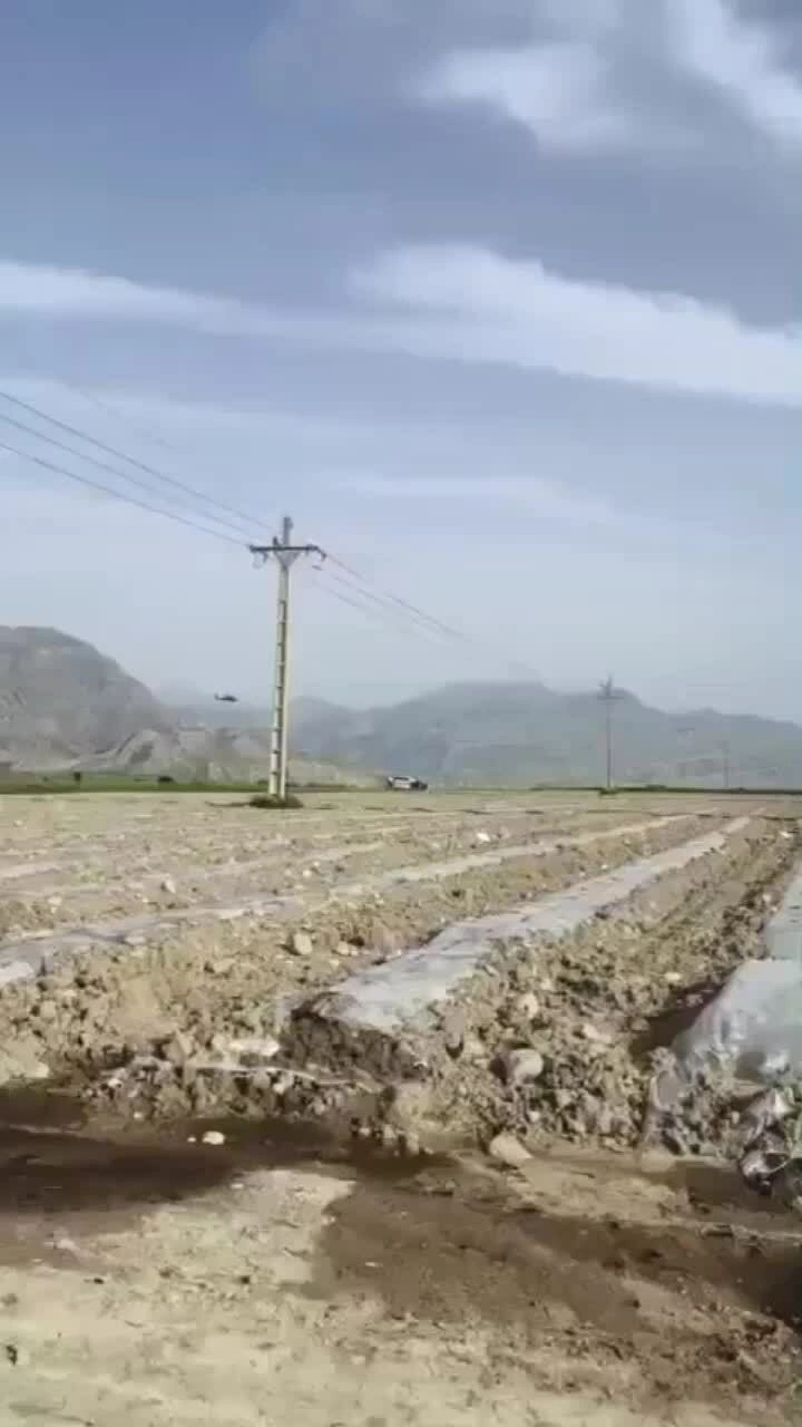 Khoảnh khắc trực thăng Mỹ bị nhắm bắn khi bay thấp ở Iran