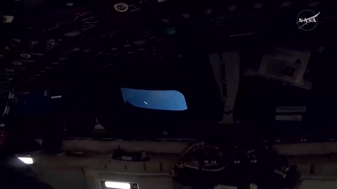 Sự cố dai dẳng với nhà vệ sinh 23 triệu USD của Artemis II