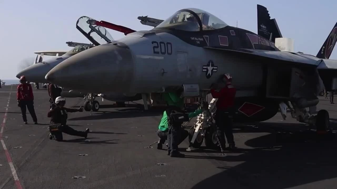 Ông Trump lệnh cho quân đội Mỹ giữ nguyên vị trí quanh Iran