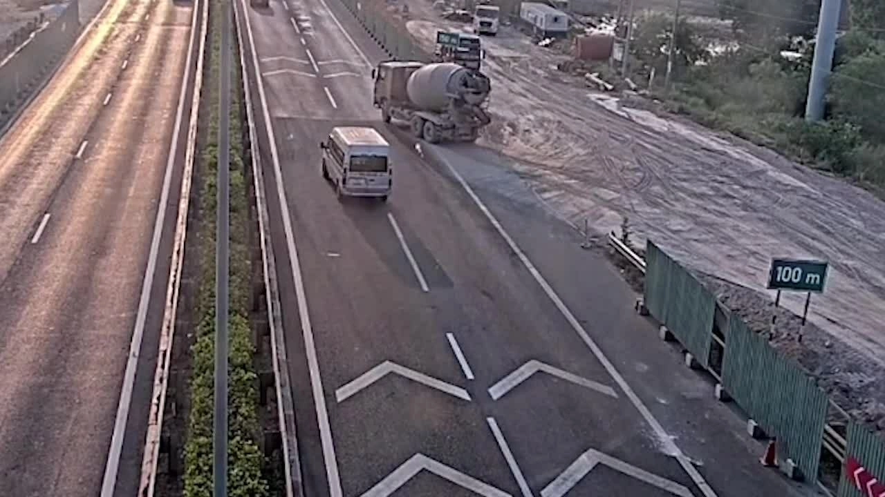 Nhà thi công mở rộng cao tốc TP HCM- Long Thành bị xử phạt vì không đảm bảo an toàn