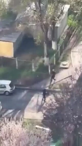 Nổ súng, bắt con tin ở Kiev, 6 người chết