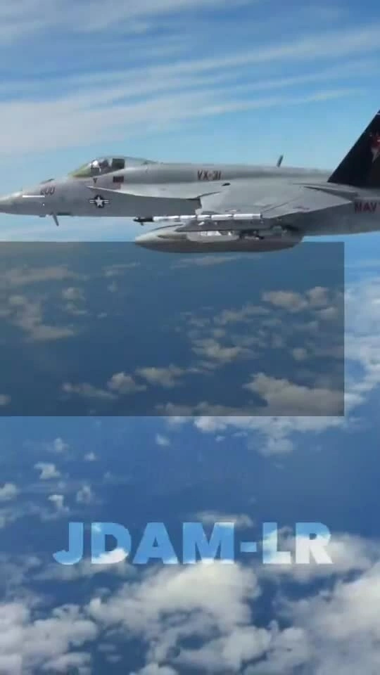 Bom lượn Mỹ gắn động cơ phản lực bay xa 370 km