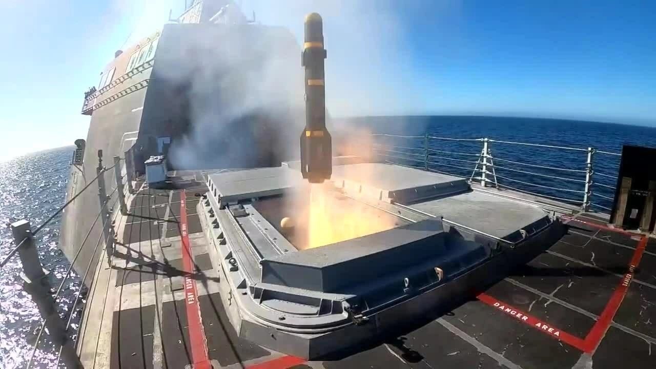 Mỹ gấp rút trang bị tên lửa chống UAV cho nhóm tác chiến tàu sân bay