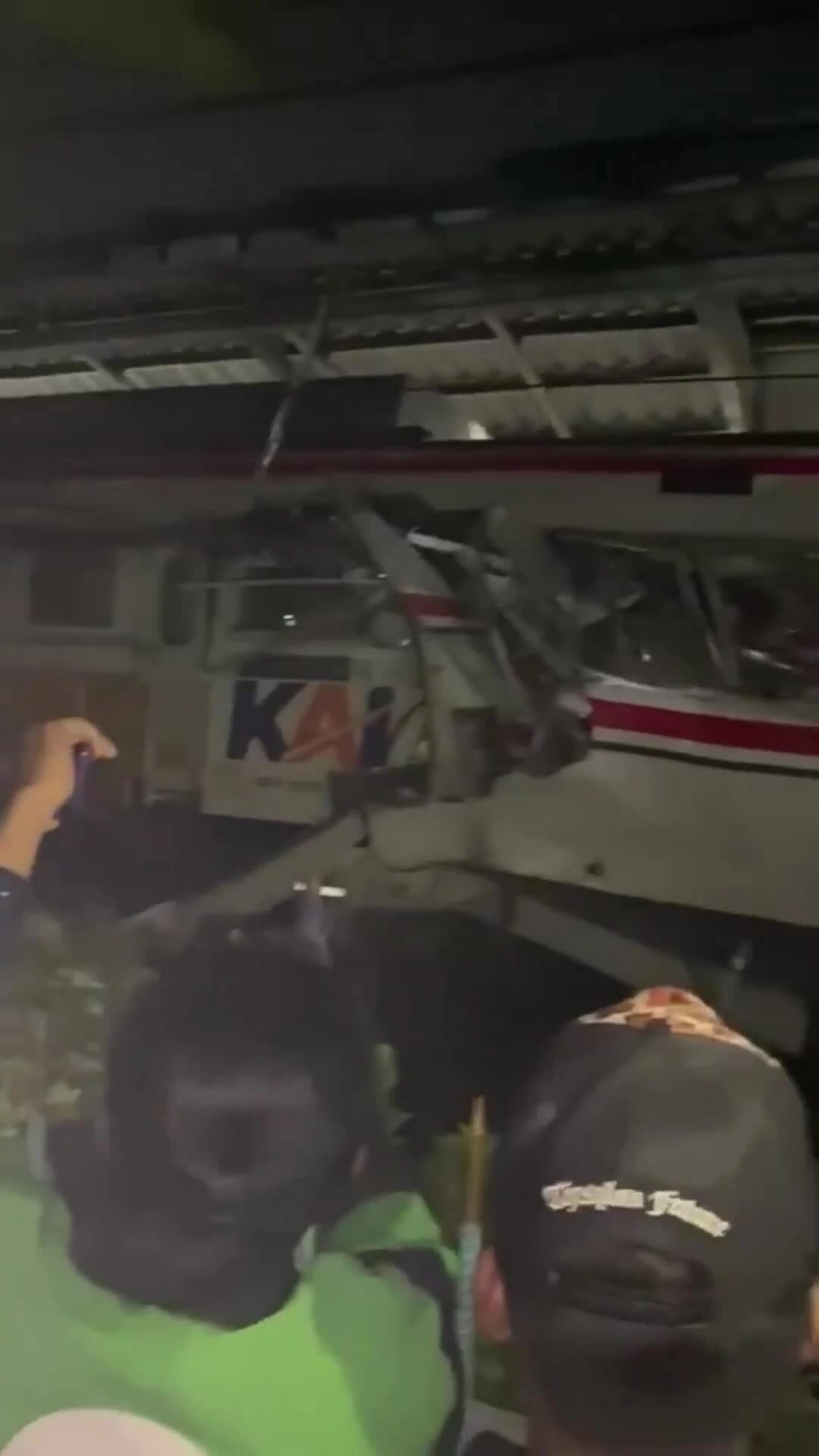 Va chạm tàu hỏa gần Jakarta, 7 người thiệt mạng