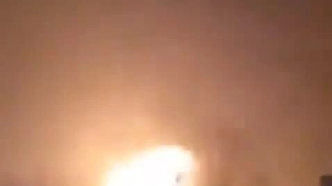Mỹ, Iran phóng tên lửa vào đối phương