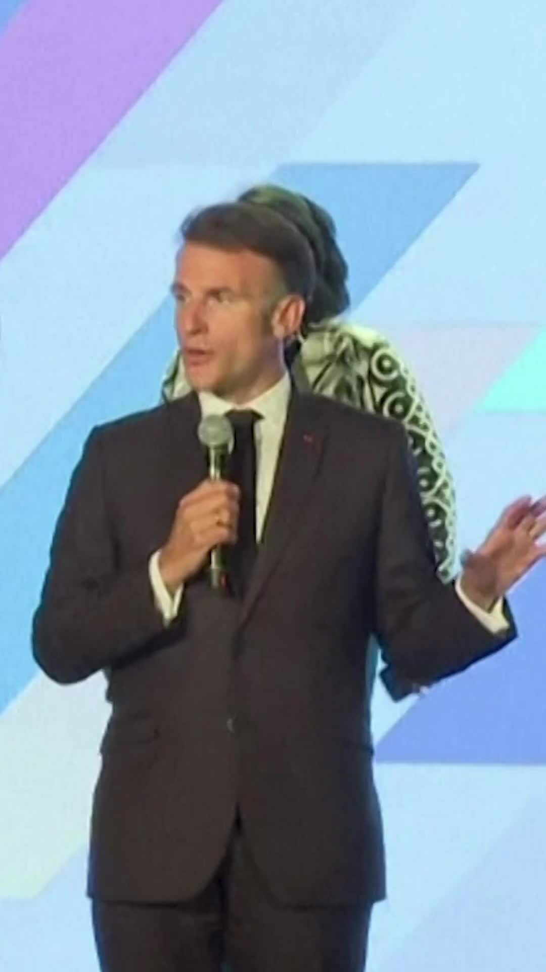 Ông Macron hứng chỉ trích vì 'lên lớp' tại hội nghị thượng đỉnh da màu