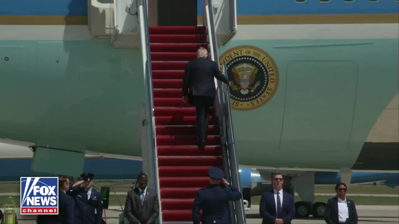 Ông Trump lên đường công du Trung Quốc