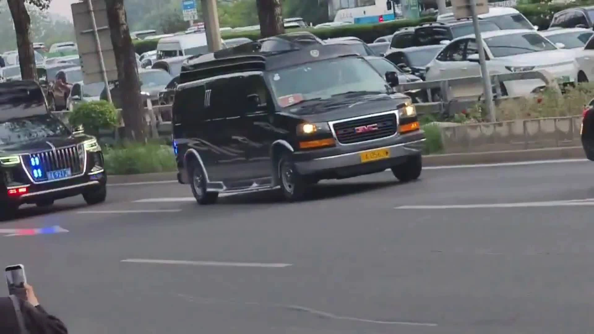 Thay video