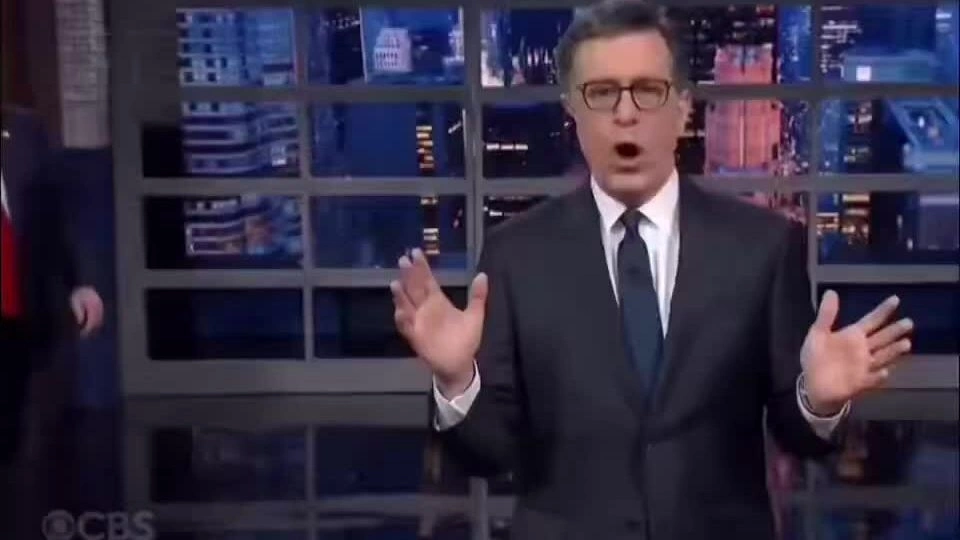 Ông Trump đăng video AI ném người dẫn chương trình vào thùng rác
