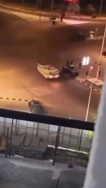 Iraq 'điều xe tăng, lính đặc nhiệm' bắt quan chức bị nghi tham nhũng
