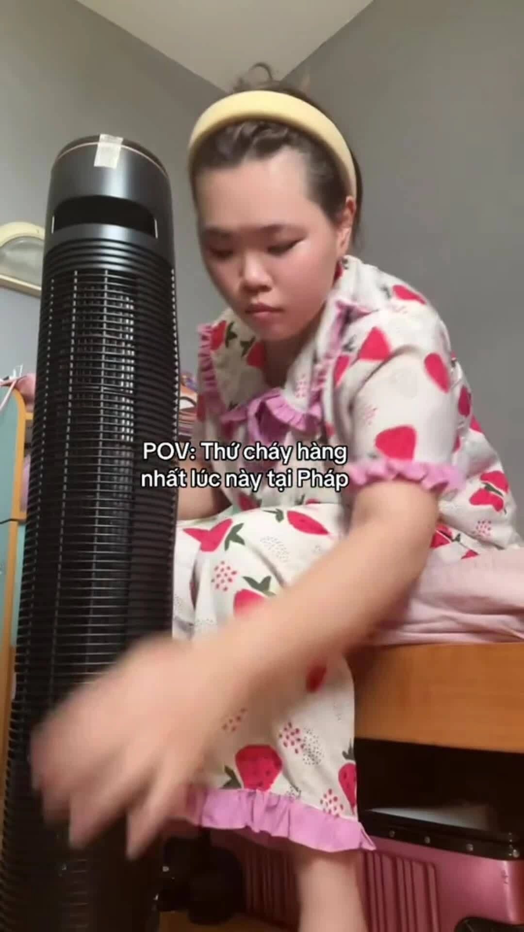 Du học sinh Việt tại Pháp chật vật trong nắng nóng