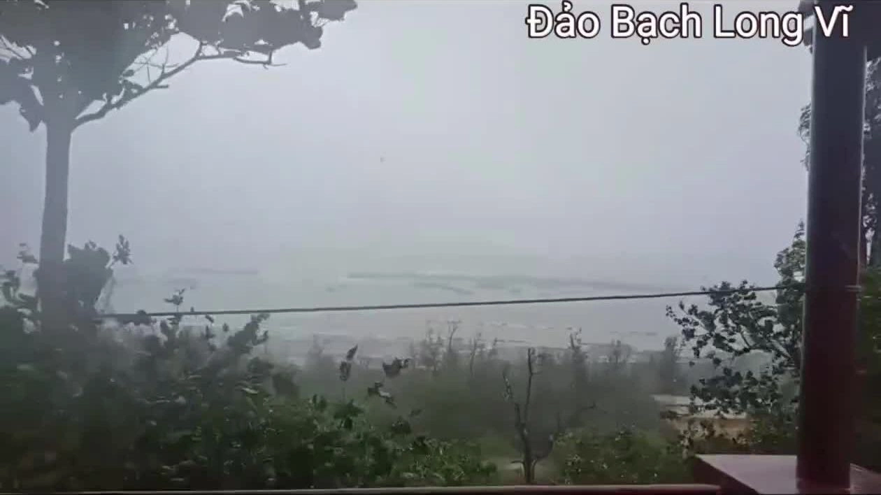 Bão Maysak qua Bạch Long Vỹ