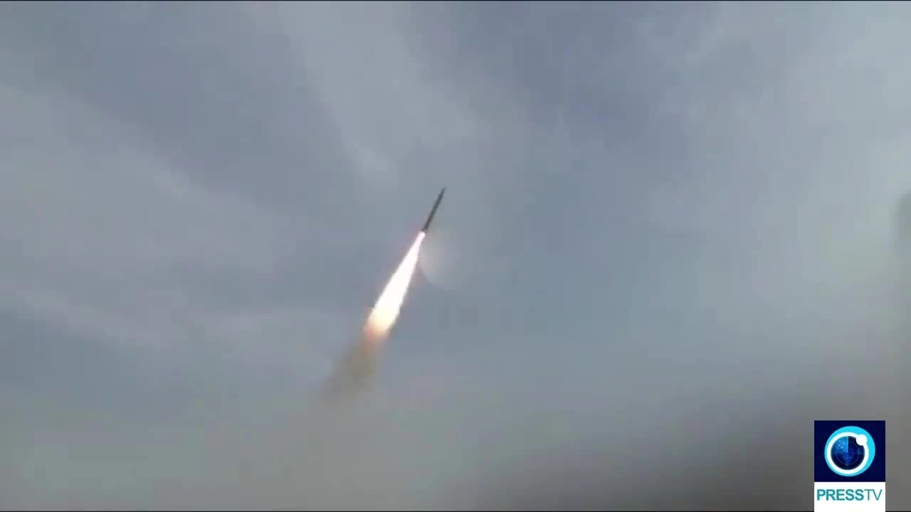 Iran công bố khoảnh khắc phóng tên lửa về phía căn cứ Mỹ