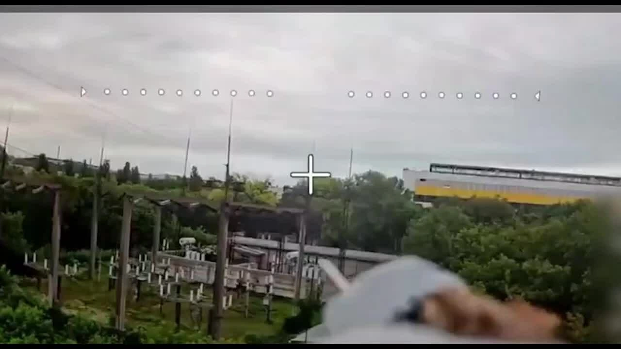 Vũ khí 'rẻ mà có võ' giúp Nga xuyên thủng lưới phòng vệ của Ukraine