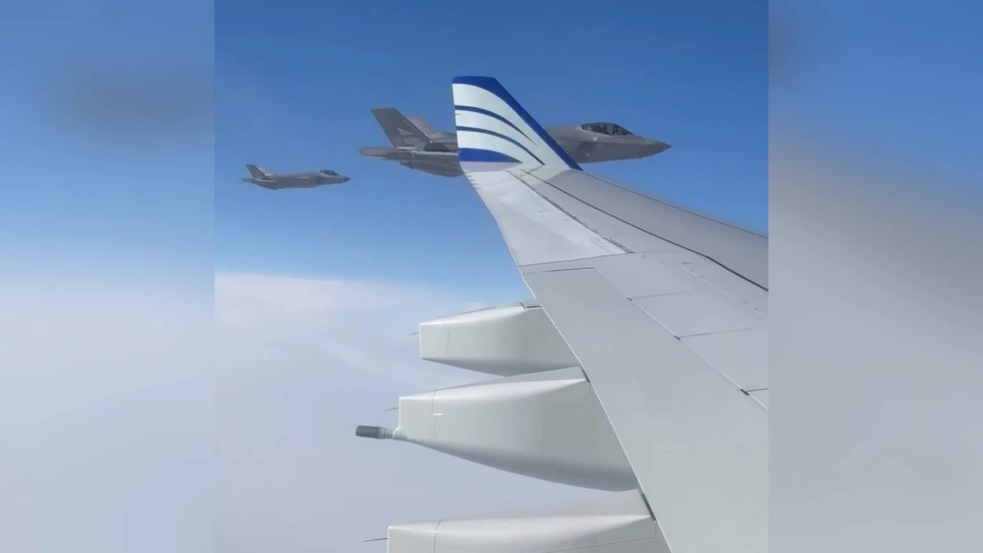 Na Uy điều tiêm kích F-35 đón đội tuyển trở về từ World Cup