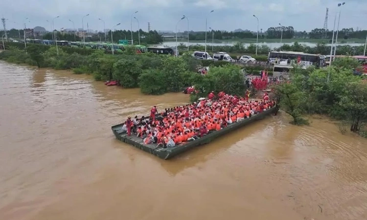 'Transforming' barge saved more than 6,000 people trapped in floods