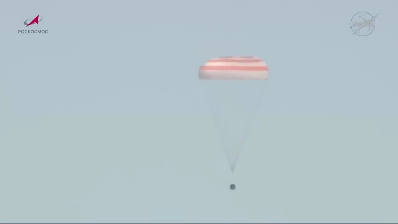 Ba phi hành gia trở về Trái Đất sau 241 ngày trên trạm ISS