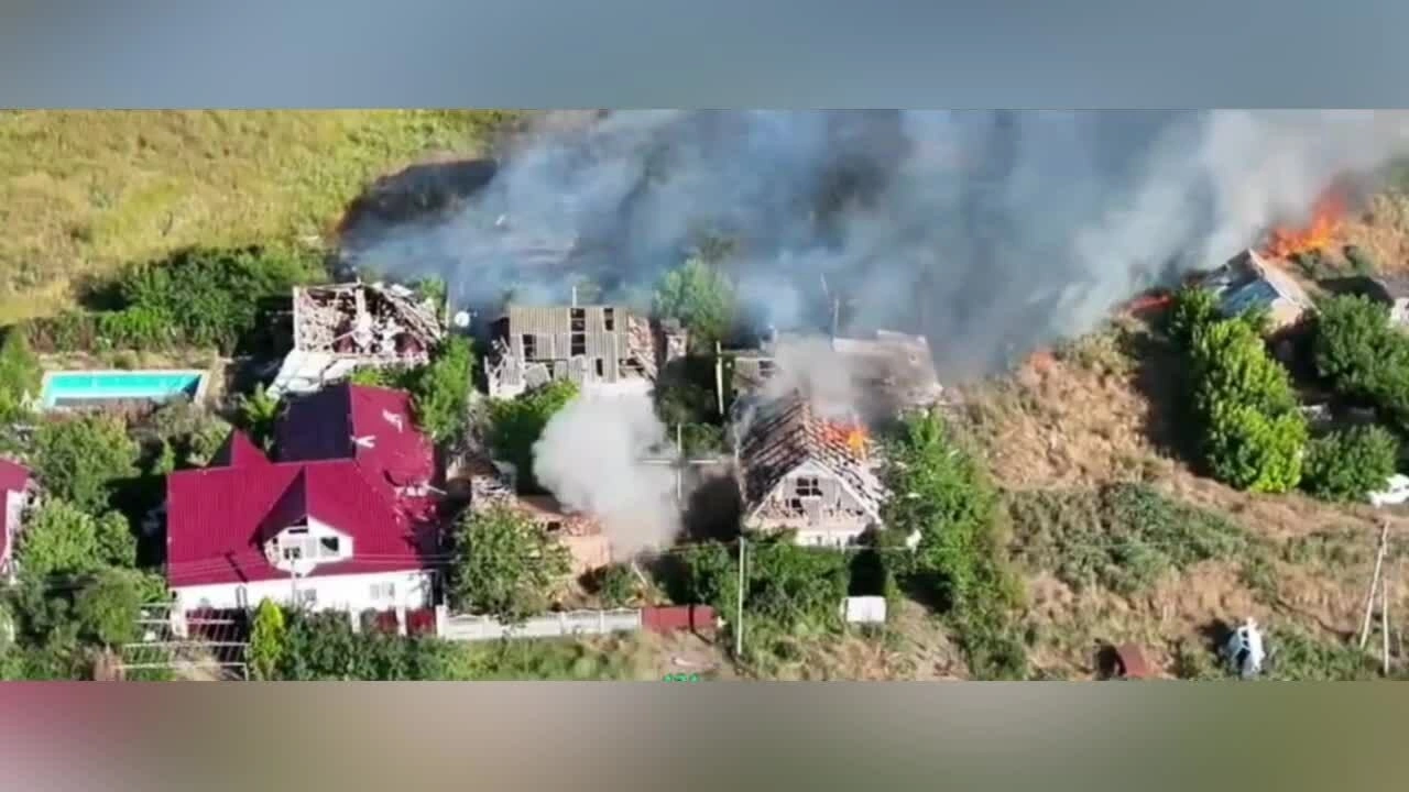 Nga xâm nhập thành trì phản công của Ukraine