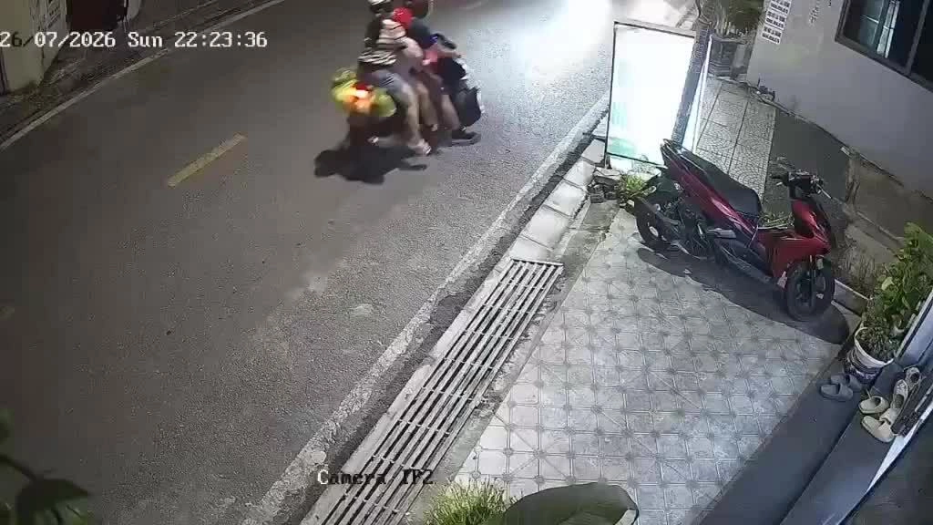 Ô Tô gây tai nạn rồi bỏ chạy