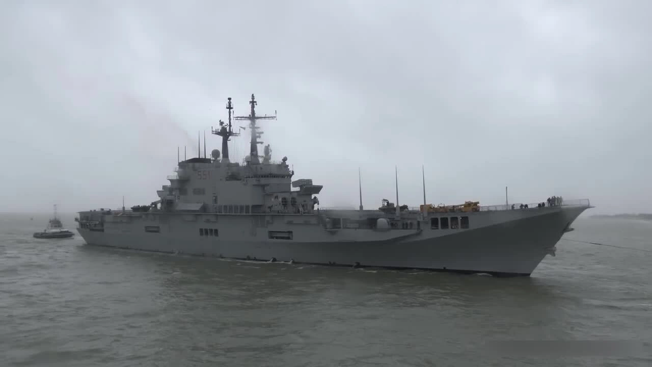 Indonesia sắp nhận tàu sân bay đầu tiên