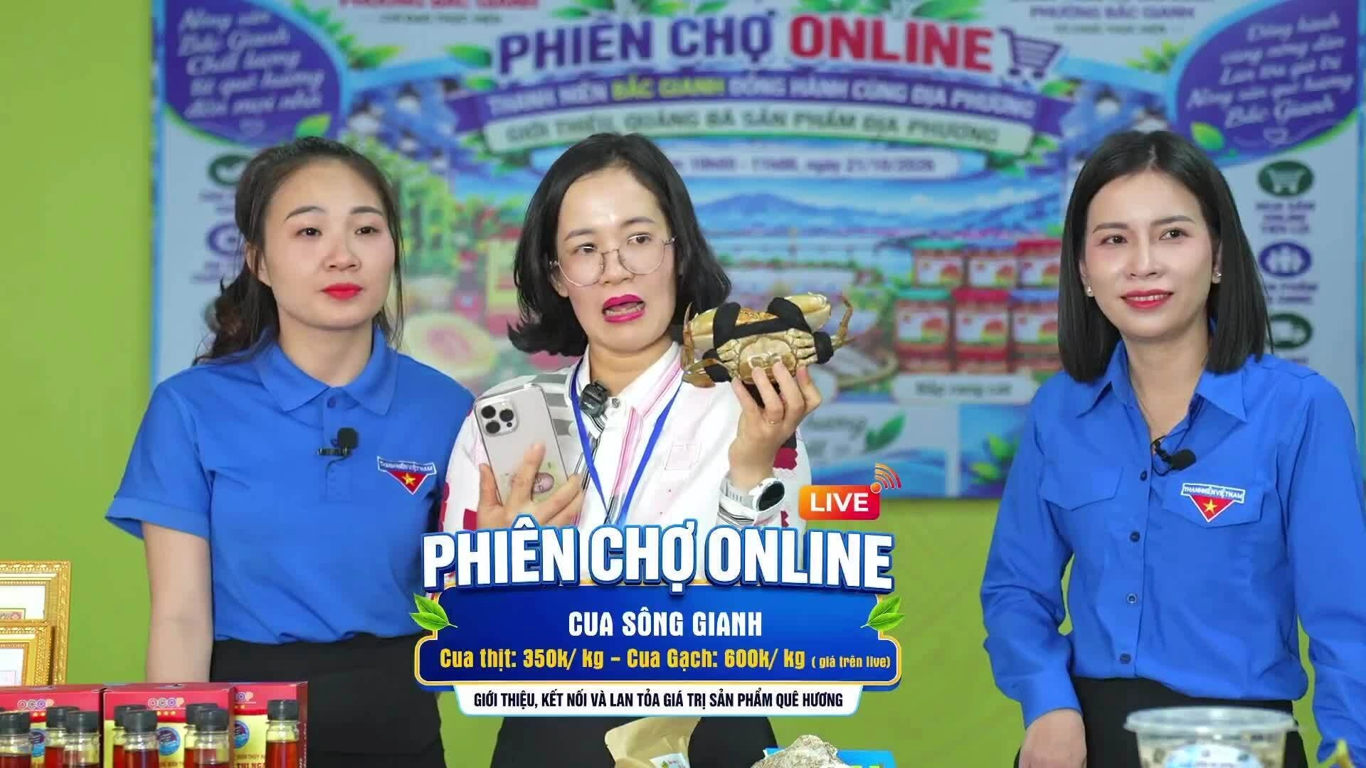 Bí thư phường livestream bán sản vật địa phương