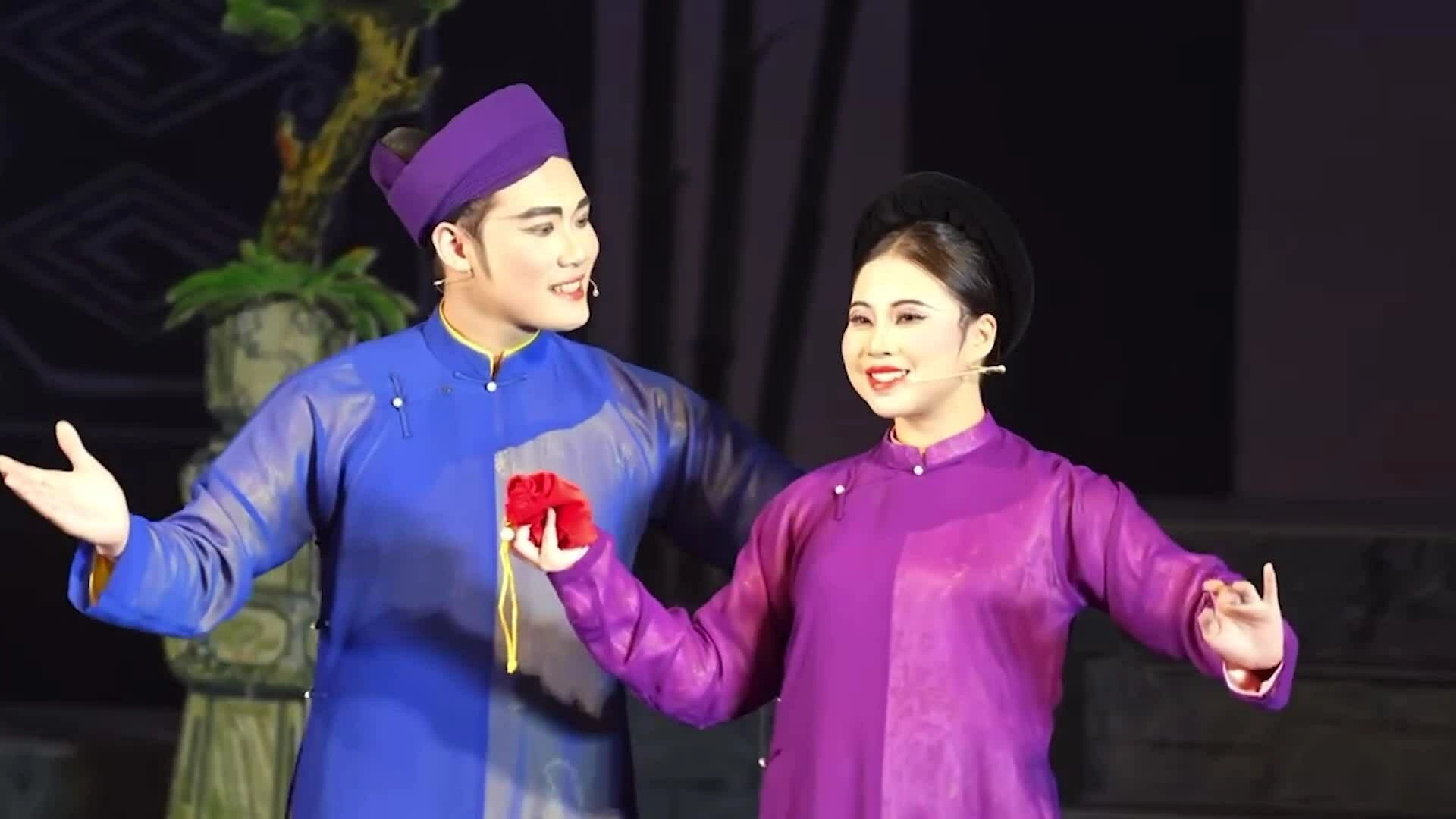 Bước ngoặt bỏ công việc ổn định đi học chèo đưa cô gái Bắc Ninh thành thủ khoa